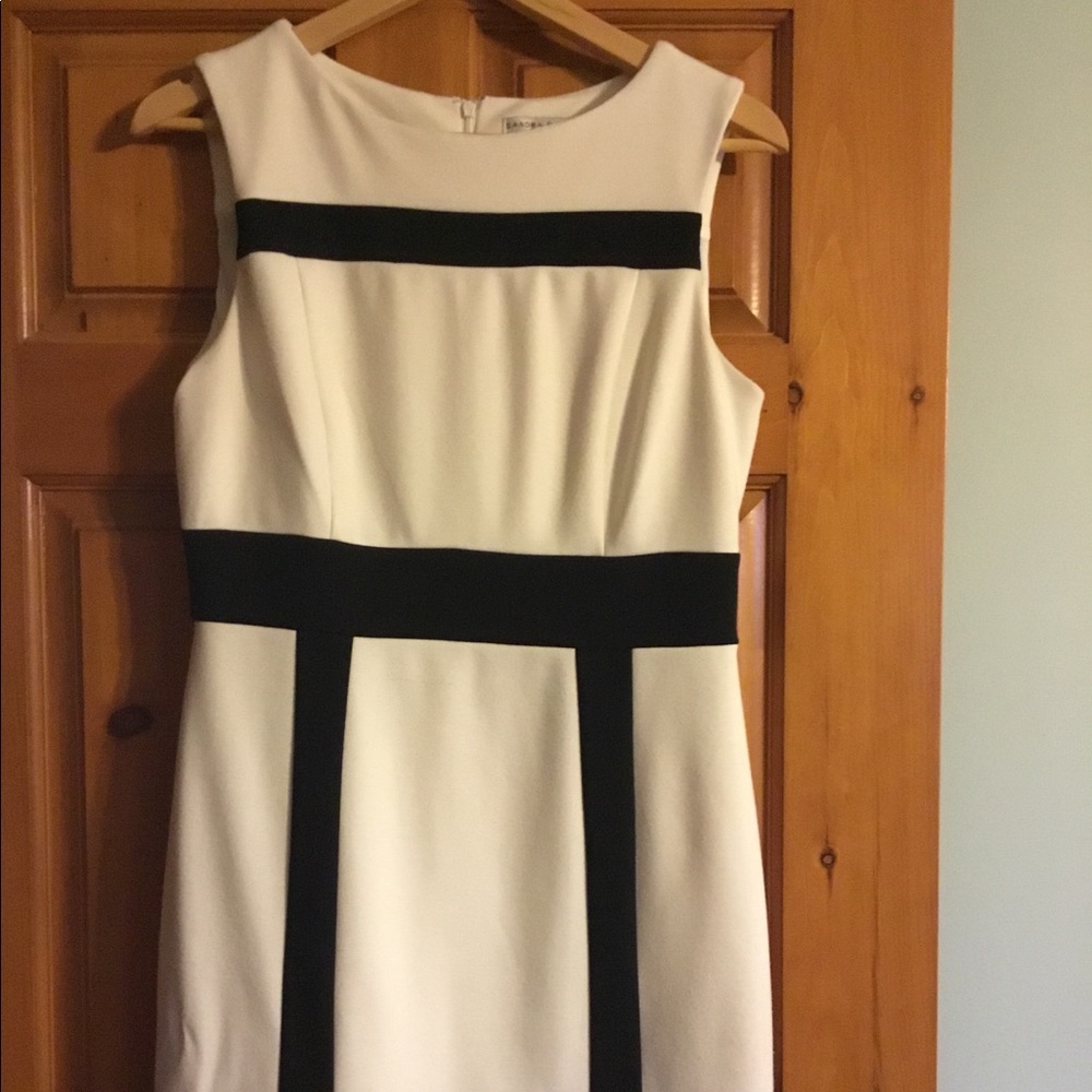 Dress - Picture 3 of 5